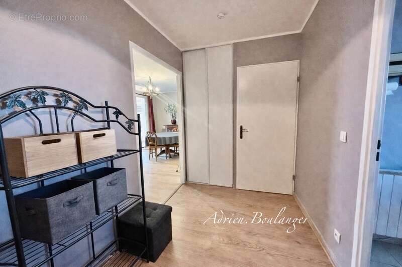 Appartement à SAVIGNY-LE-TEMPLE