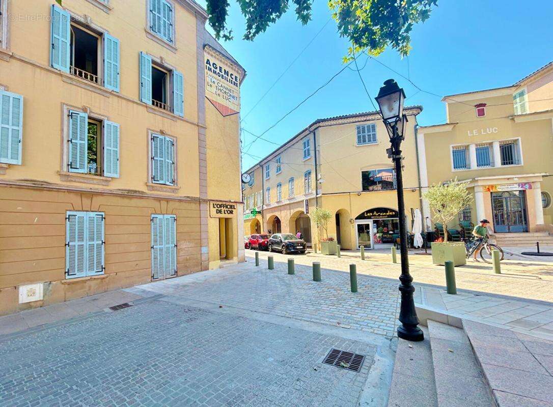 Appartement duplex au coeur du village du Luc-en-Provence + Cave - photo 9
