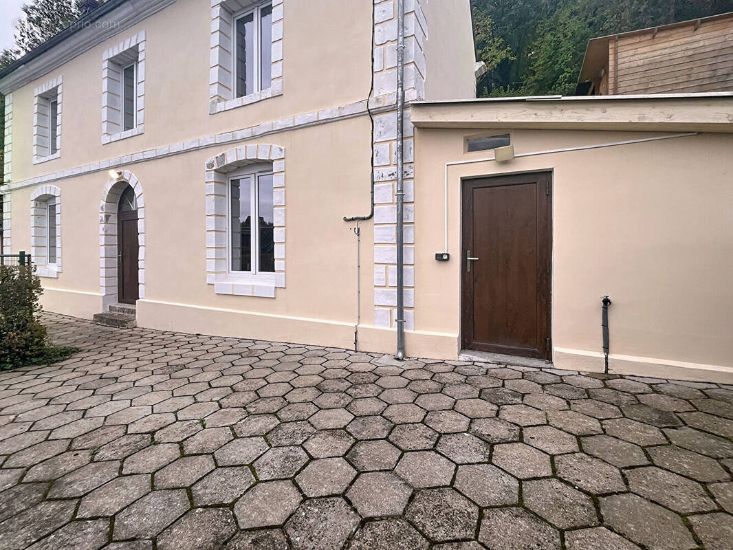 Maison à MONTFORT-SUR-RISLE