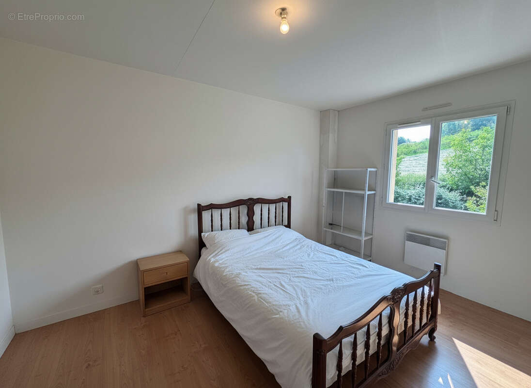 Maison à LA ROCHE-NOIRE