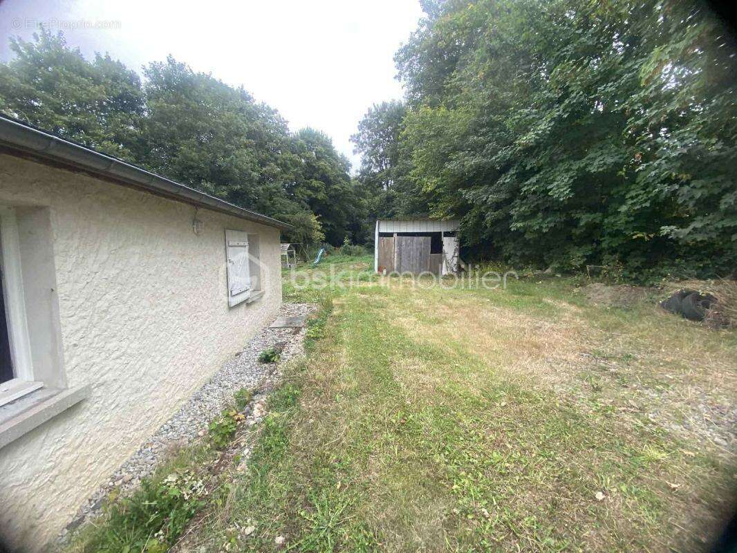 Maison à SAINTE-GAUBURGE-SAINTE-COLOMBE