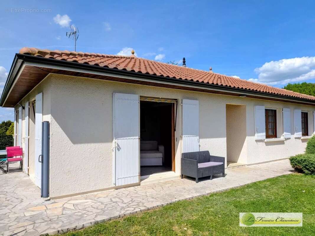 Maison à TOUVRE