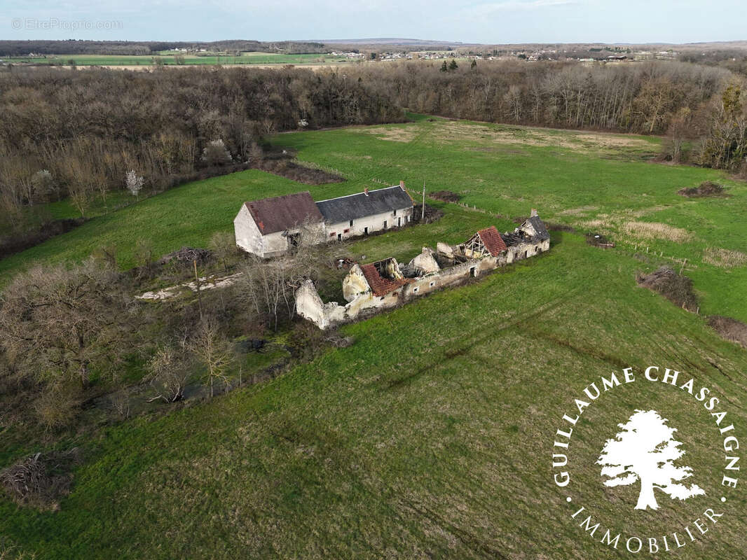 Maison à SAINT-ELOY-DE-GY