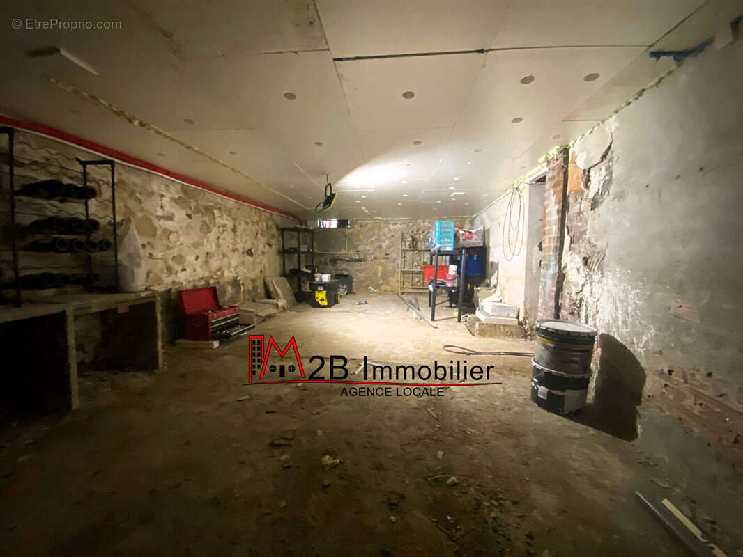 F3 renove avec terrasses - photo 9