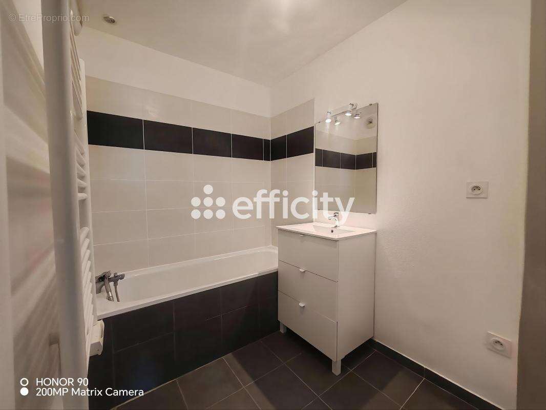 Appartement à MARSEILLE-15E