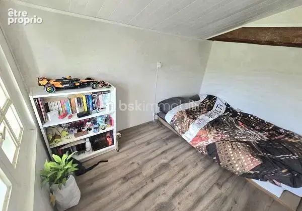Maison de 191 m2, 5 chambres, piscine sur un terrain de 964 m2 !!! - photo 14