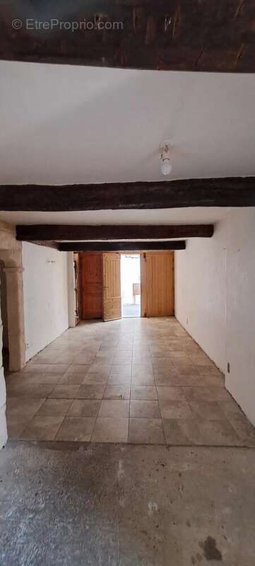 Maison à FIGANIERES