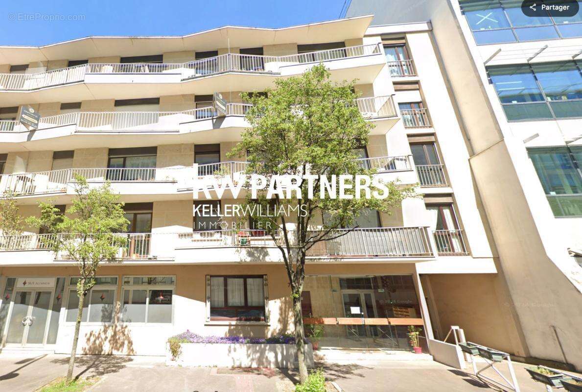 Parking à MONTROUGE