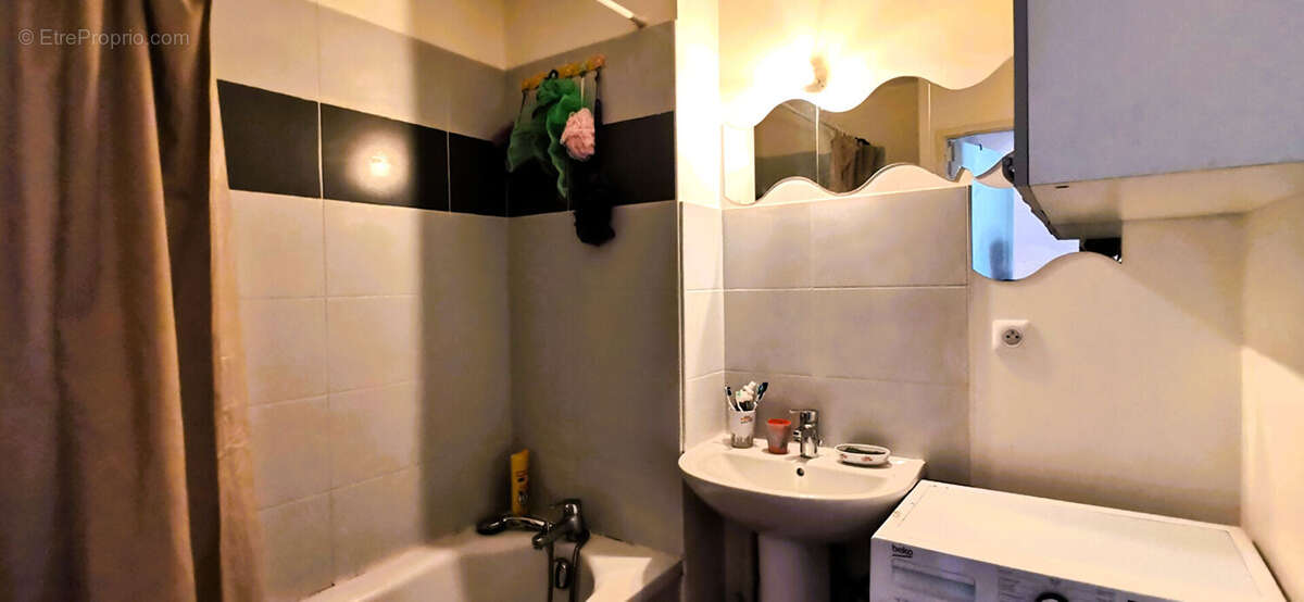 Maison à SAINT-PRYVE-SAINT-MESMIN