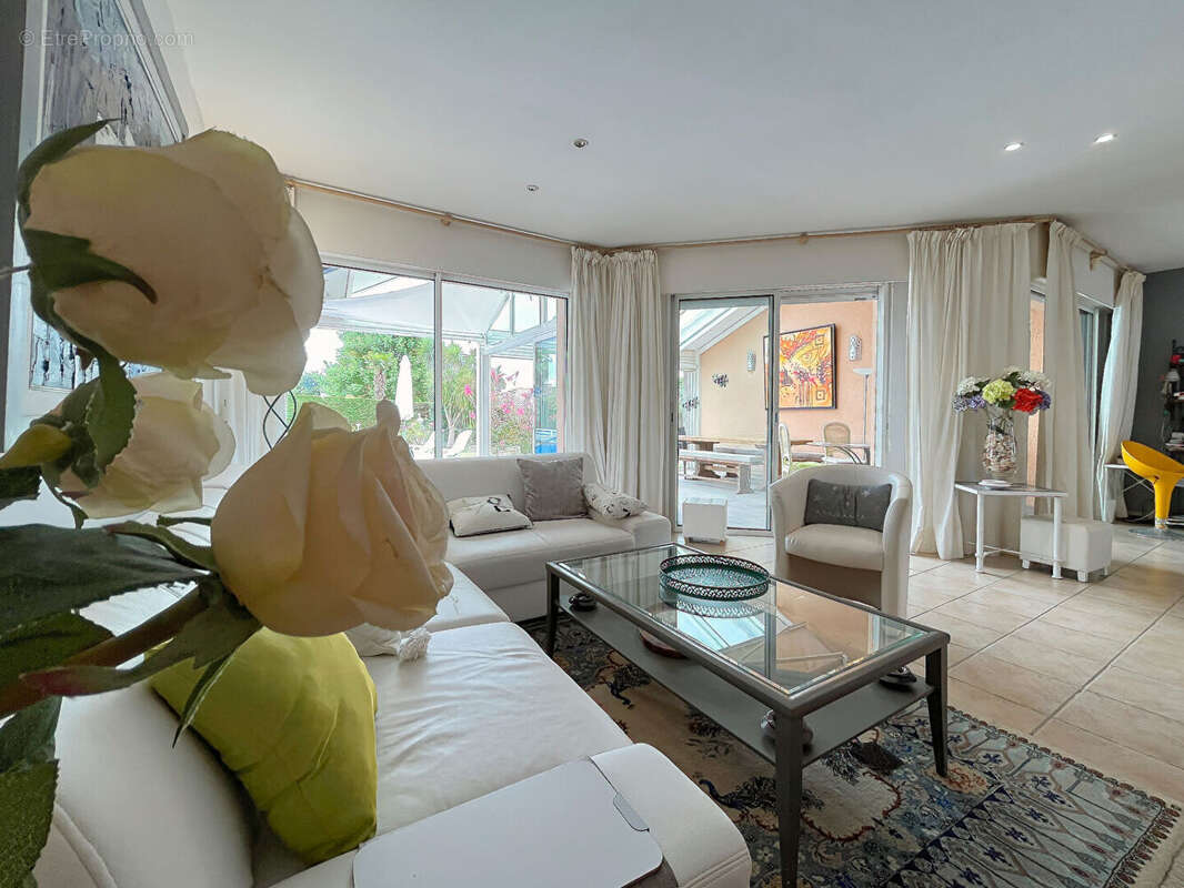 Maison à SAINT-GEOURS-DE-MAREMNE