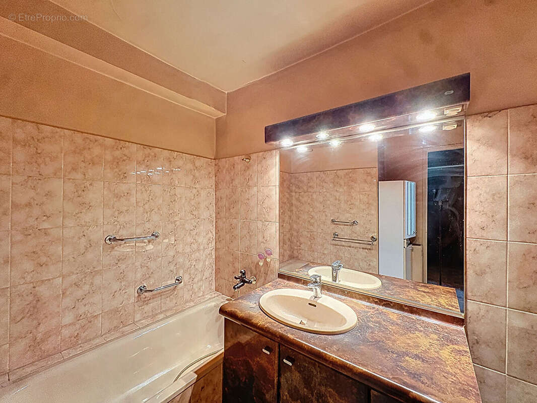 Appartement à MARSEILLE-10E
