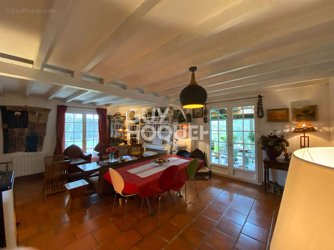 Maison à ABZAC