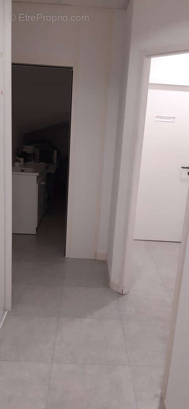 Commerce à LES HERBIERS