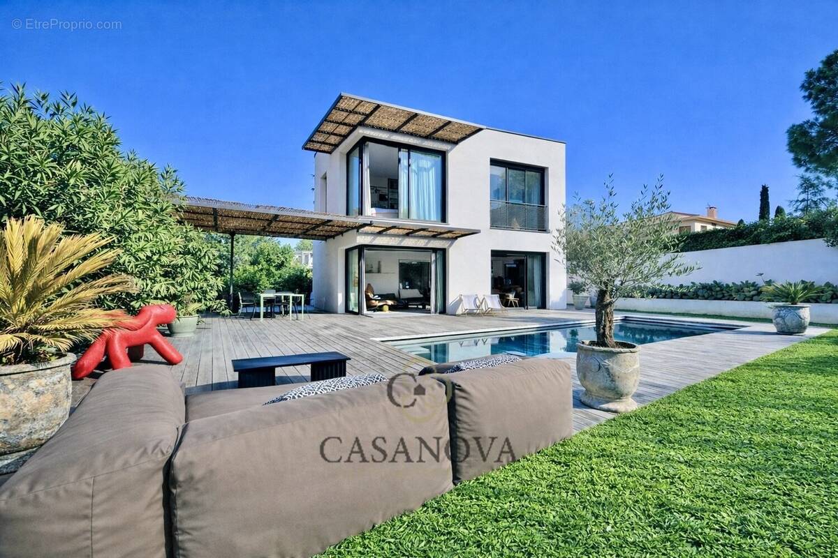 Maison à CASTELNAU-LE-LEZ