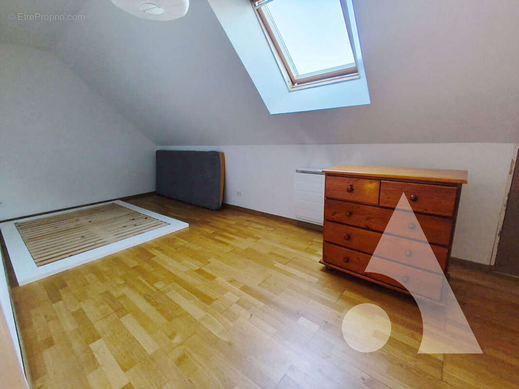 Maison à NANTEUIL-LE-HAUDOUIN