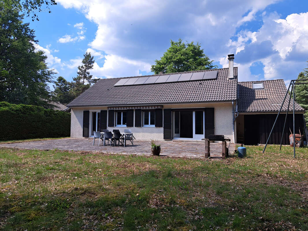 Maison à LE CHAMBON-SUR-LIGNON