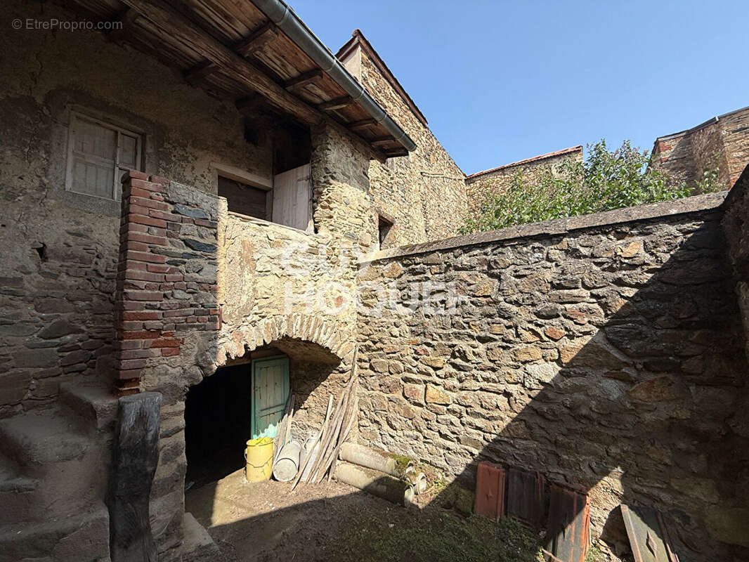 Maison à SAINT-LAURENT-D&#039;AGNY