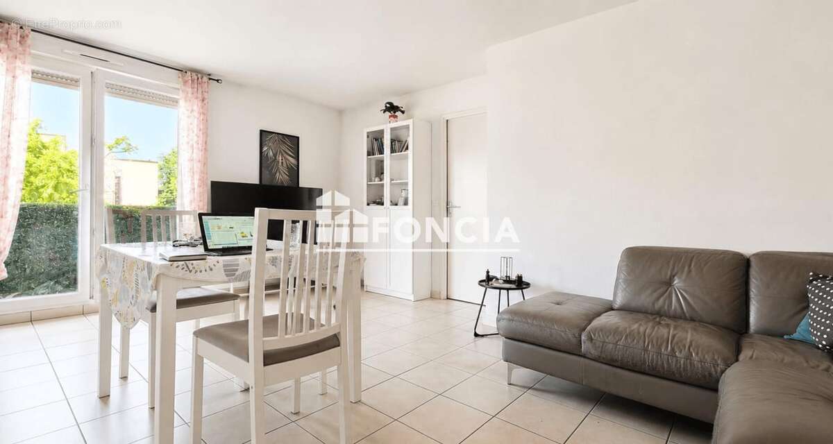 Appartement à PERSAN