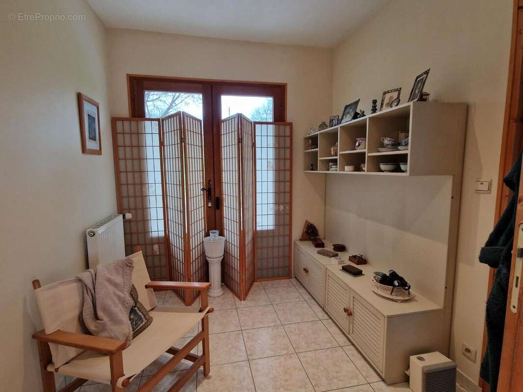Maison 3 chambres avec grand terrain, piscine et Belle Vue. - photo 18