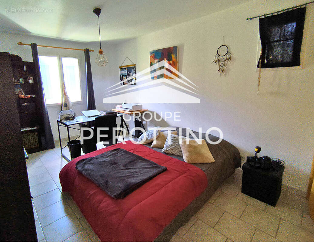 Maison à LA DESTROUSSE