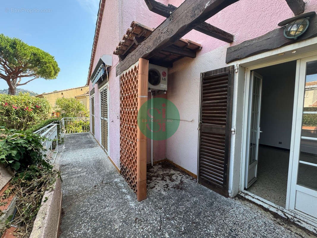 Maison à SIX-FOURS-LES-PLAGES