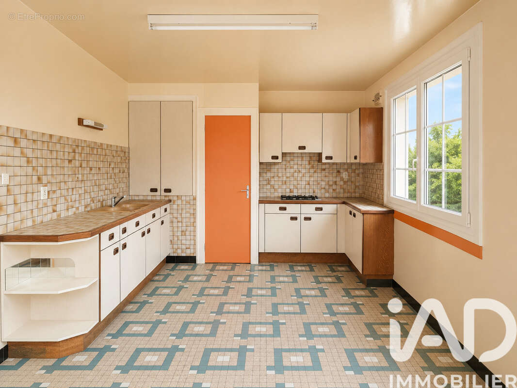 Maison 107 m² à Aubigne-Sur-Layon  - photo 2