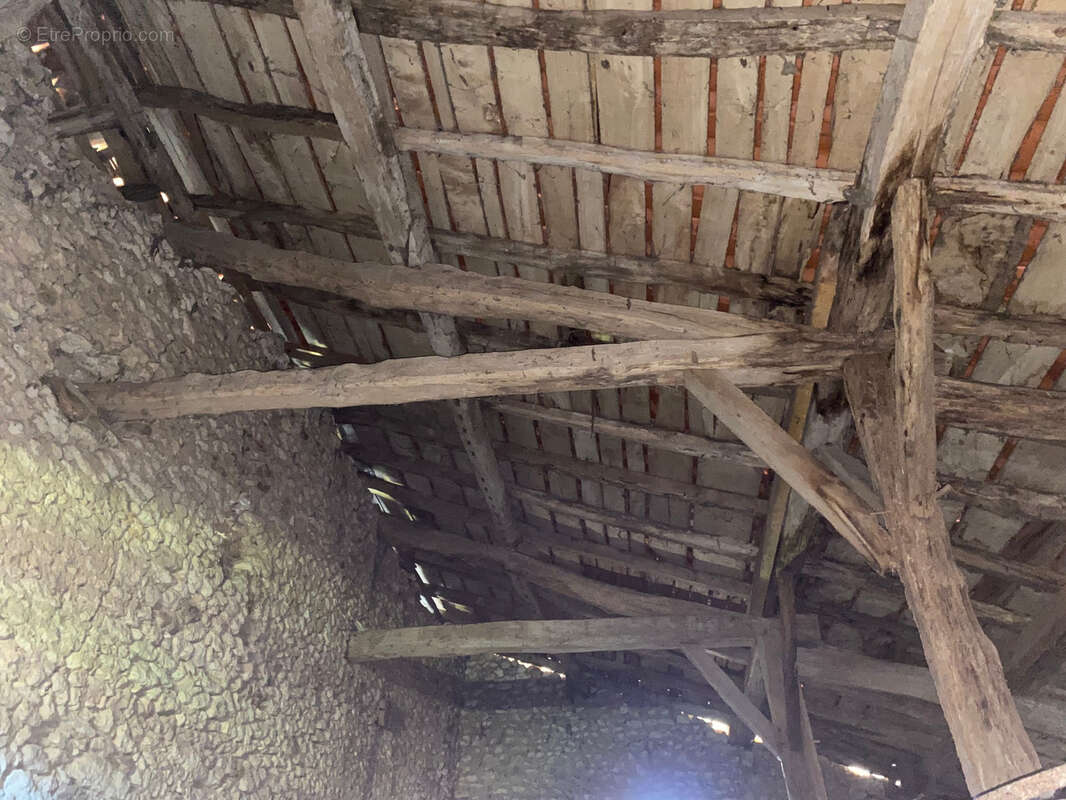 Maison à SAINT-AQUILIN