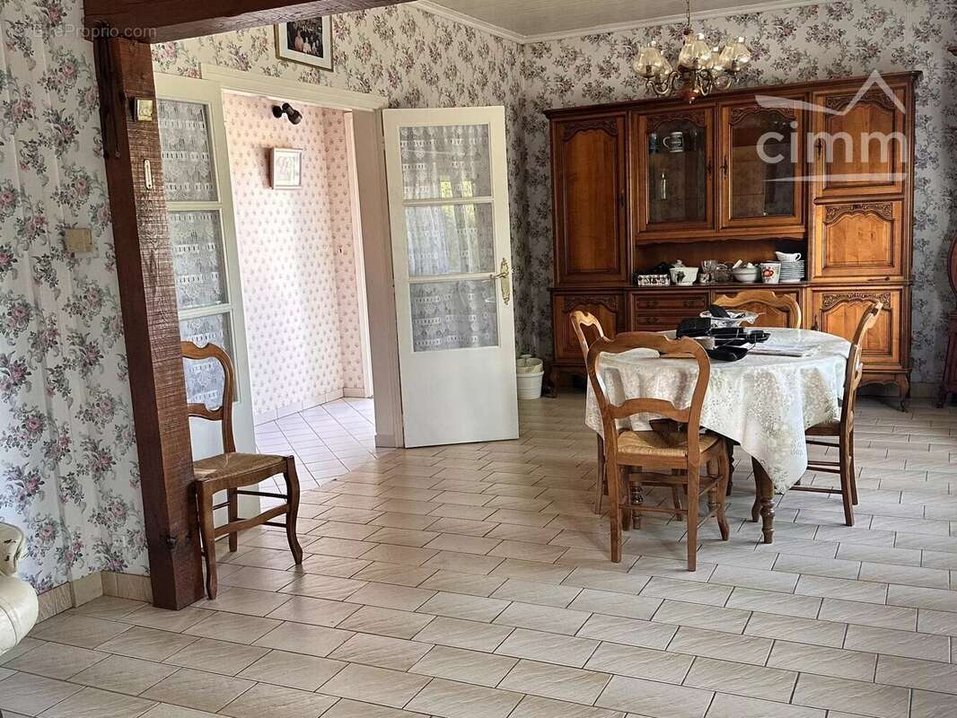 Maison à CONGIS-SUR-THEROUANNE