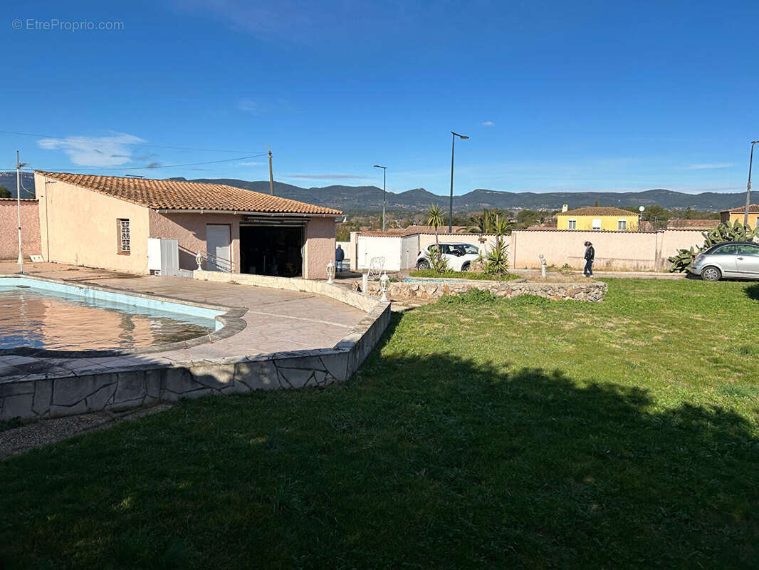 Terrain à PIERREFEU-DU-VAR