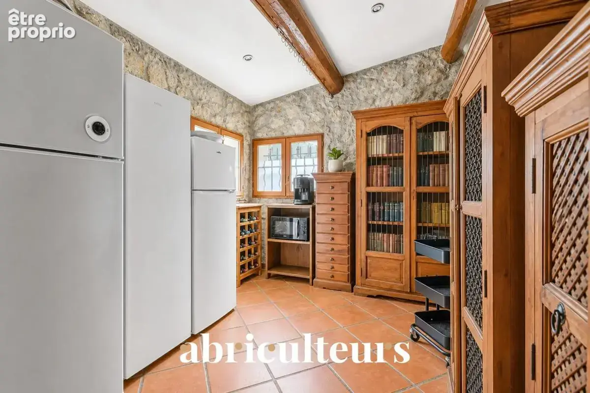LES PENNES-MIRABEAU – Villa 230 m², piscine + 3 appartements loués - photo 7
