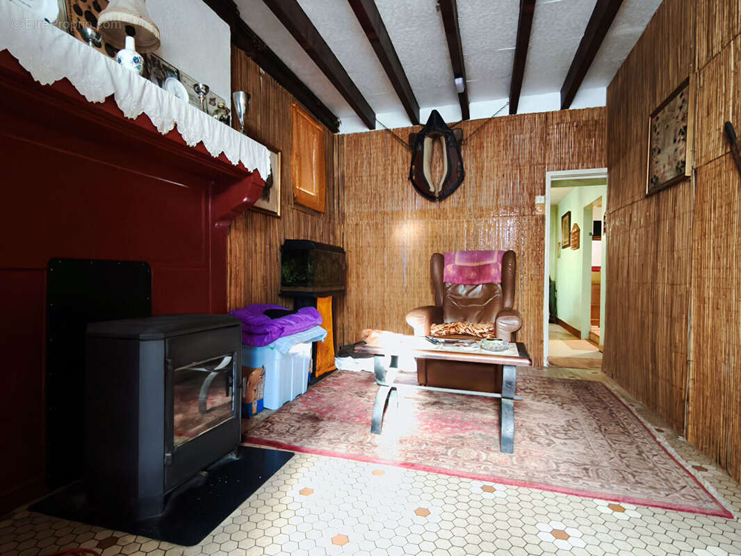 Maison à SOMMIERES-DU-CLAIN