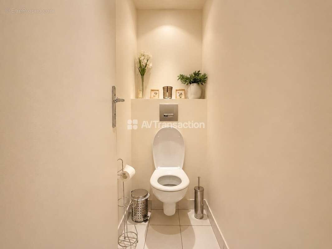 Appartement à NEUILLY-SUR-SEINE