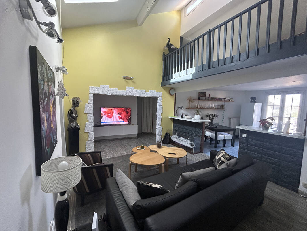 Maison à SAULX-LES-CHARTREUX