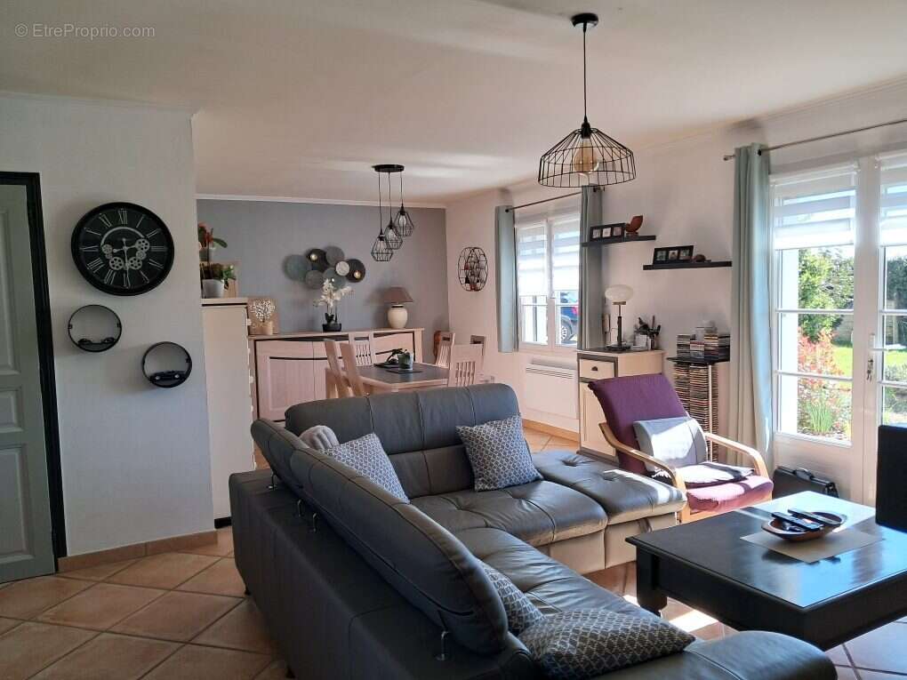 Maison à BOUIN
