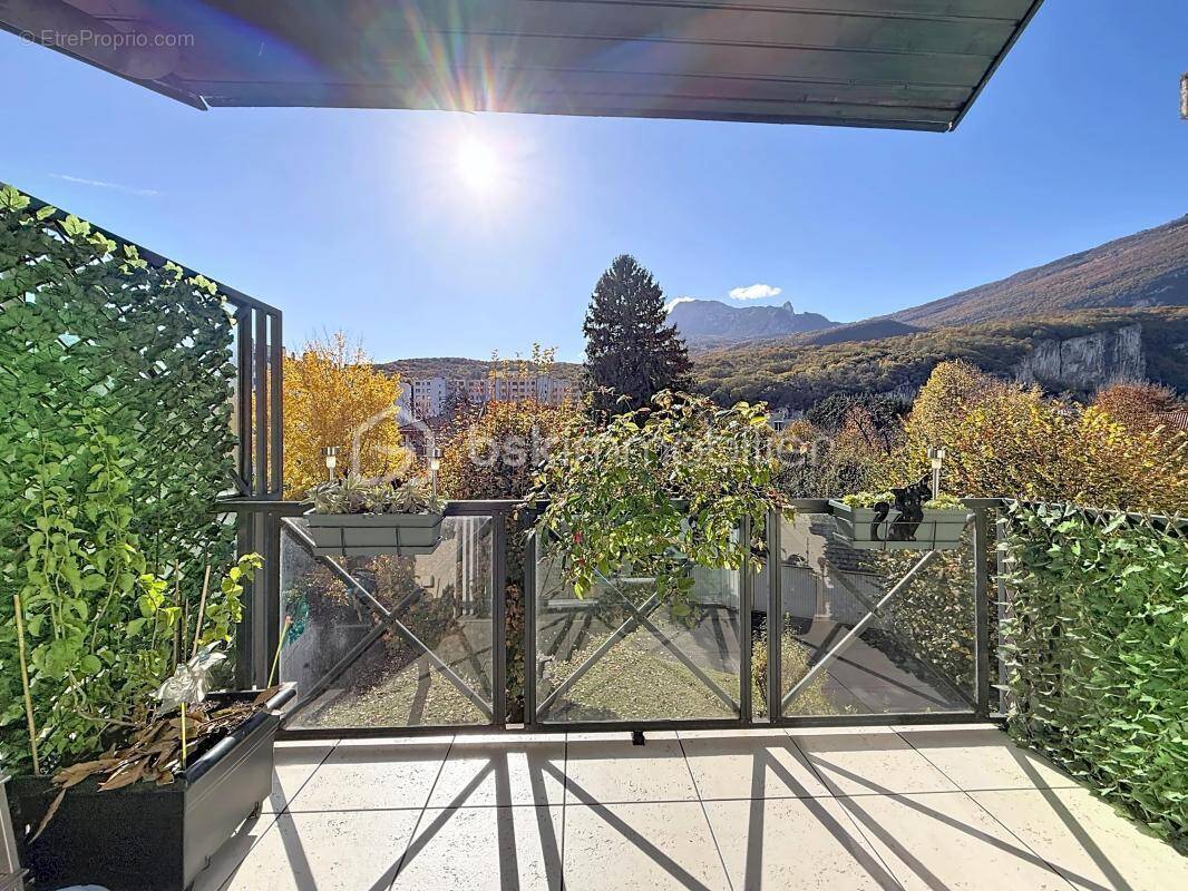 Appartement à FONTAINE