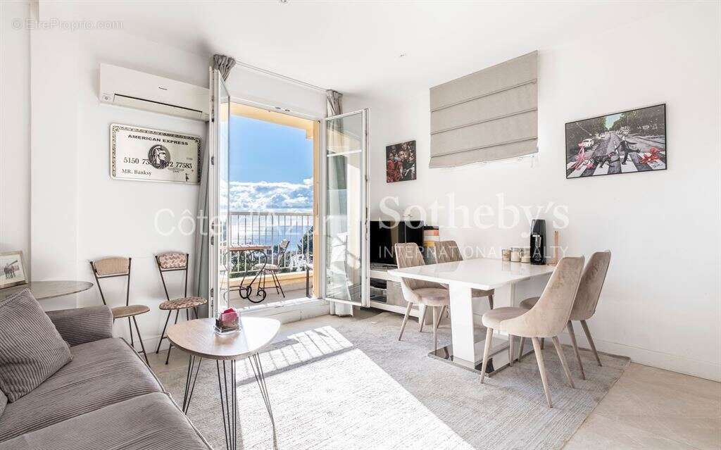 Appartement 2 pièces à vendre à Èze Bord de Mer, 40 m², vue panoramique sur la Méditerranée - photo 2