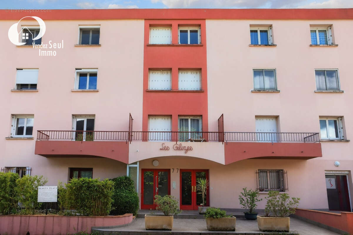 Appartement à NYONS