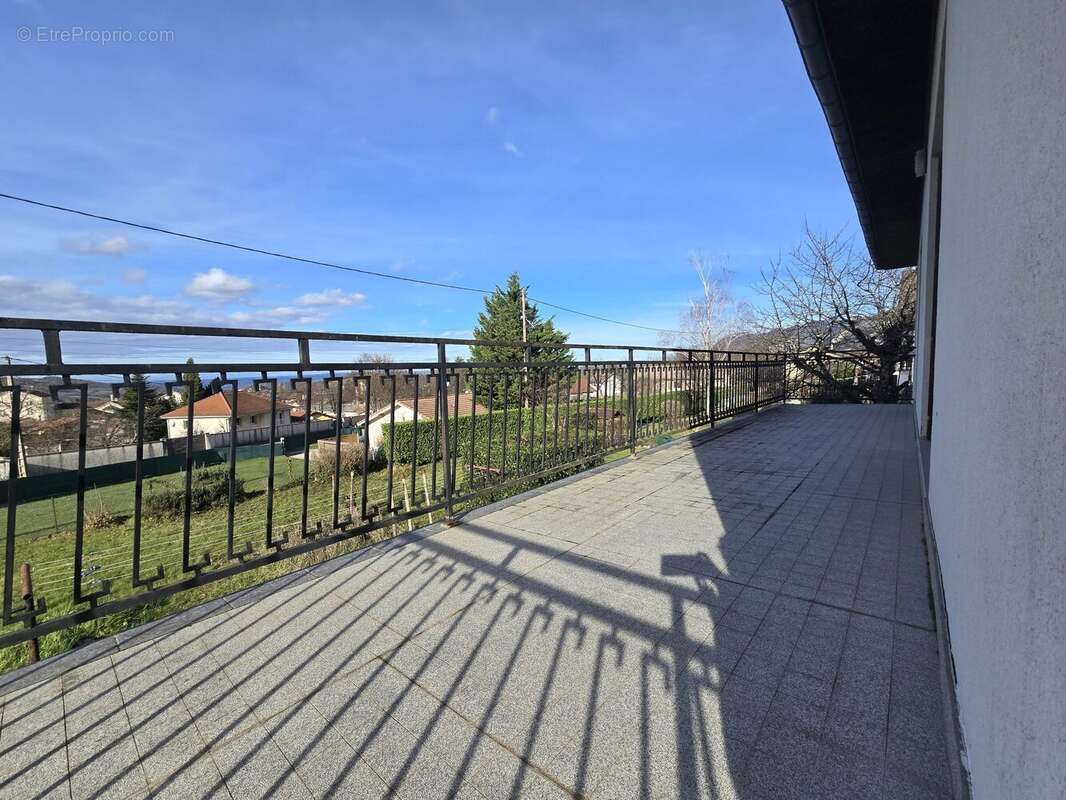 Maison 118 m² à Saint-Laurent-En-Royans  - photo 2