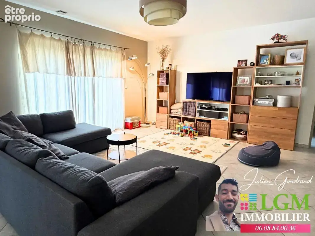  nozières – maison de plain-pied 4 chambres, piscine & garage  - photo 9