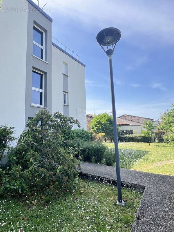 Appartement à PAREMPUYRE