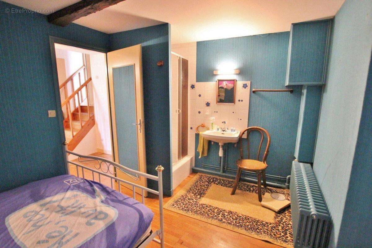 Maison à BRION-PRES-THOUET