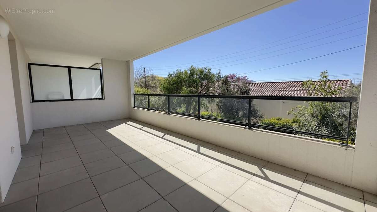 Appartement à MARSEILLE-8E