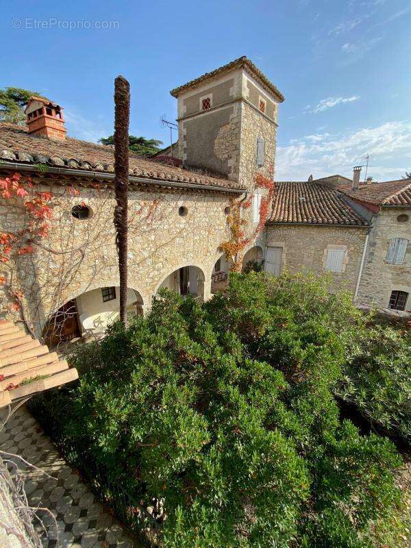 Maison à SAINT-ANDRE-DE-CRUZIERES