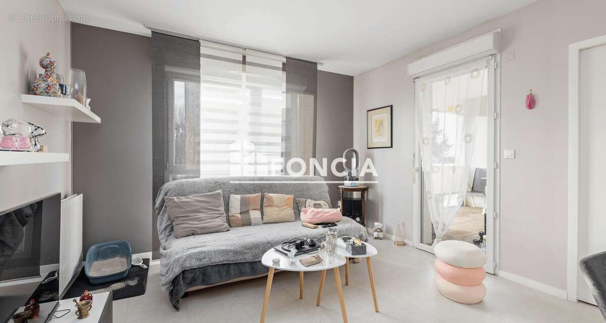 Appartement à MONT-SAINT-AIGNAN