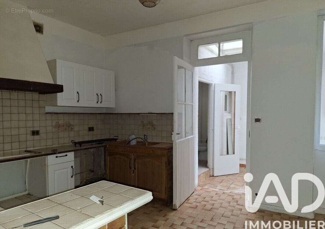 Maison 128 m² à Ruelle-Sur-Touvre  - photo 4