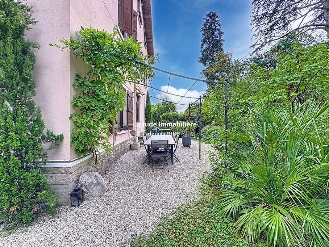 Appartement à CALUIRE-ET-CUIRE