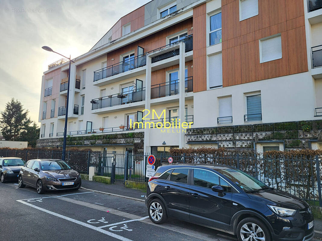 Appartement à DAMMARIE-LES-LYS