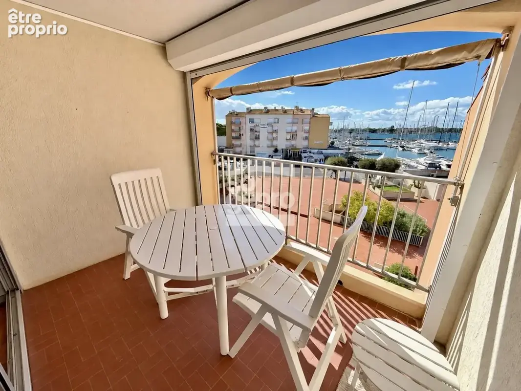 Réf : 2364 - Vente 2 Pièces avec Garage, vue Port au Cap d'Agde ! - photo 2
