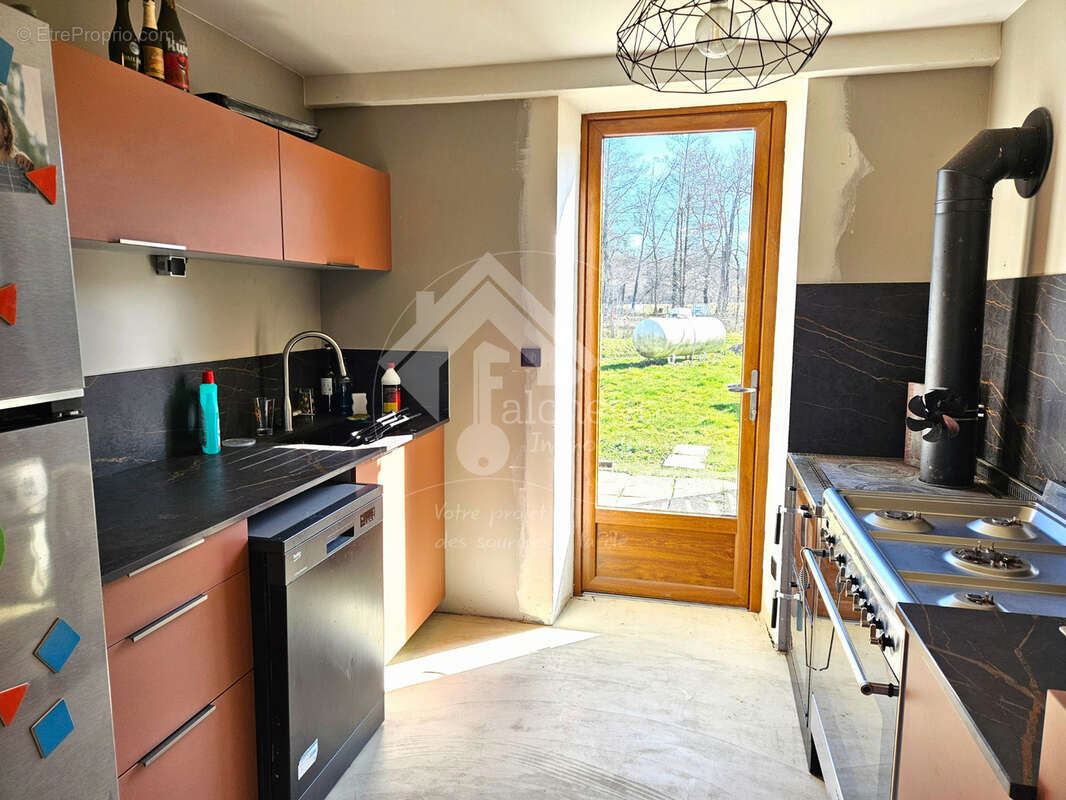 Maison à SAINT-CLEMENT