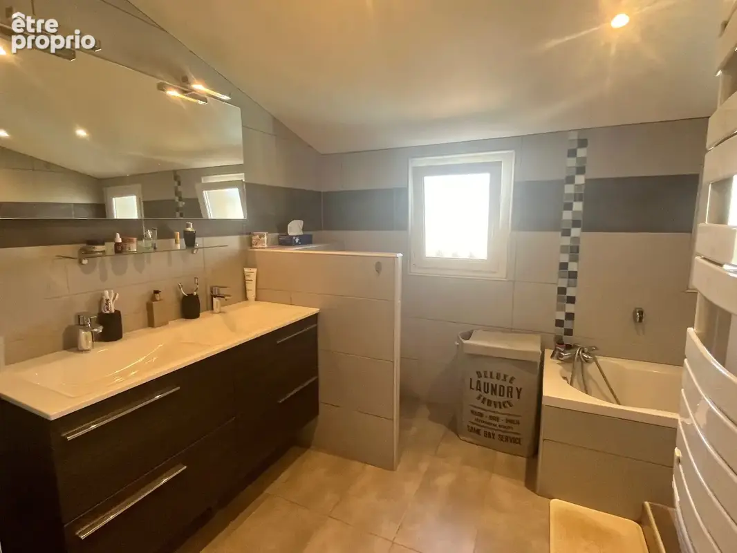 À vendre   saint-lys   maison t6 de 125 m2 avec piscine, garage et jardin arboré - photo 7